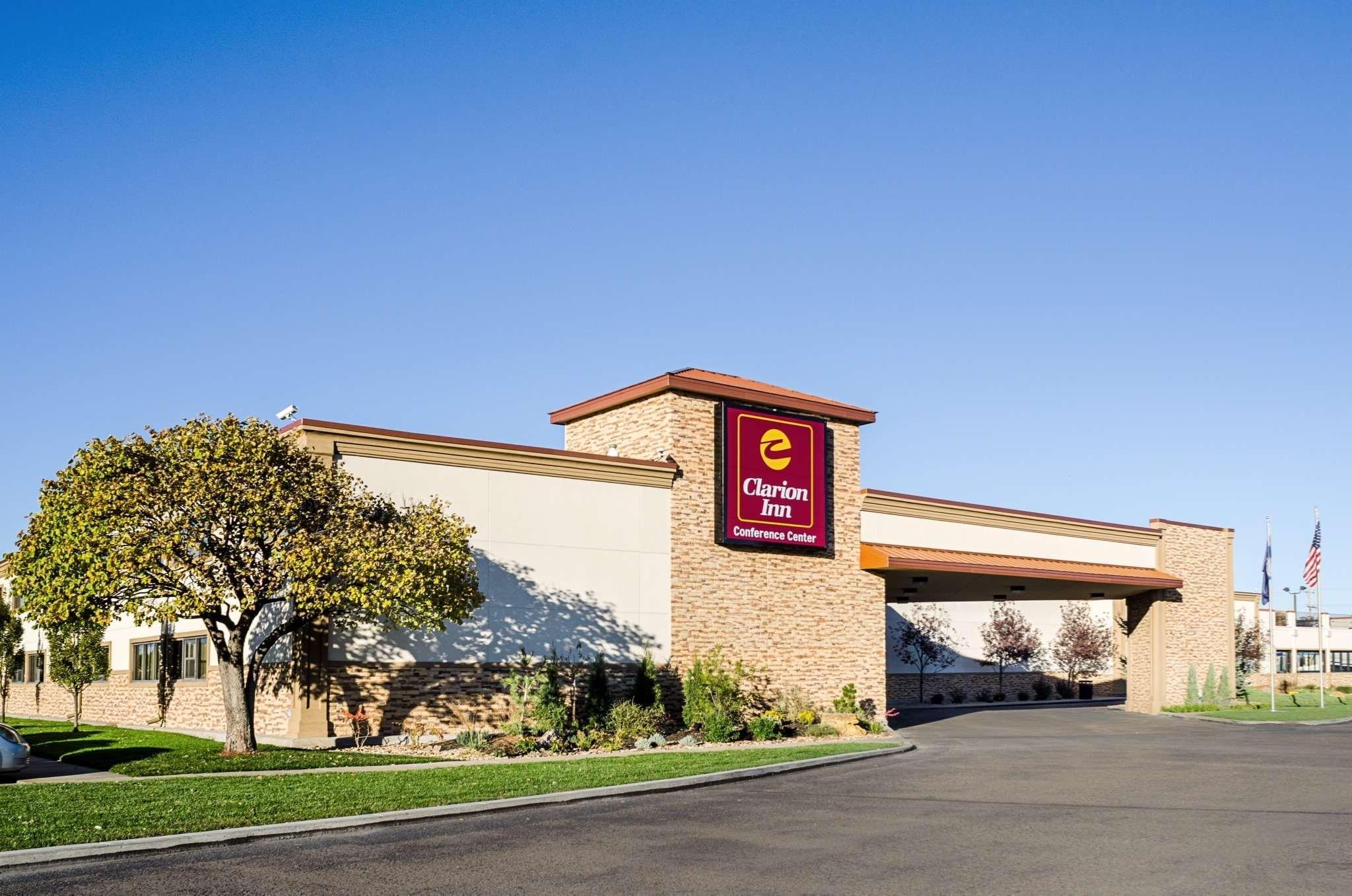 Clarion Inn Гардън Сити Екстериор снимка