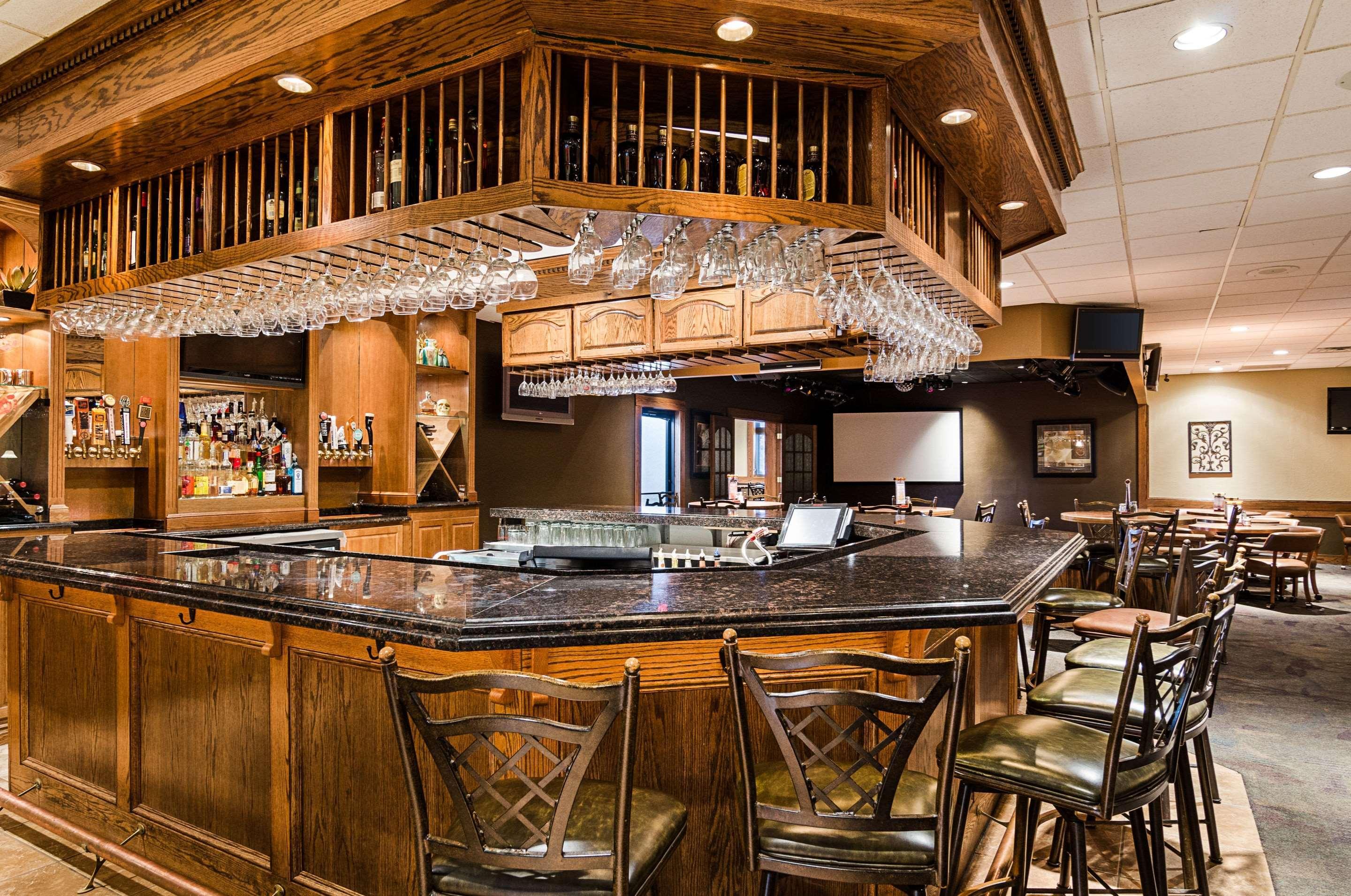 Clarion Inn Гардън Сити Екстериор снимка